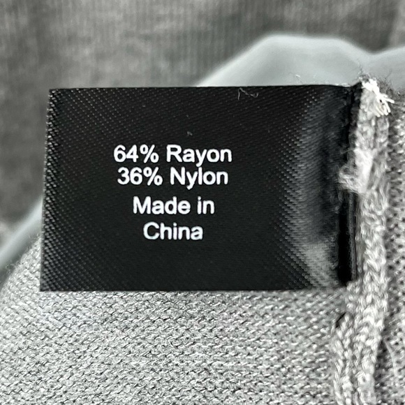 Lane Bryant Gray V Neck Lightweight Pullover Sweater - Picture 12 of 12